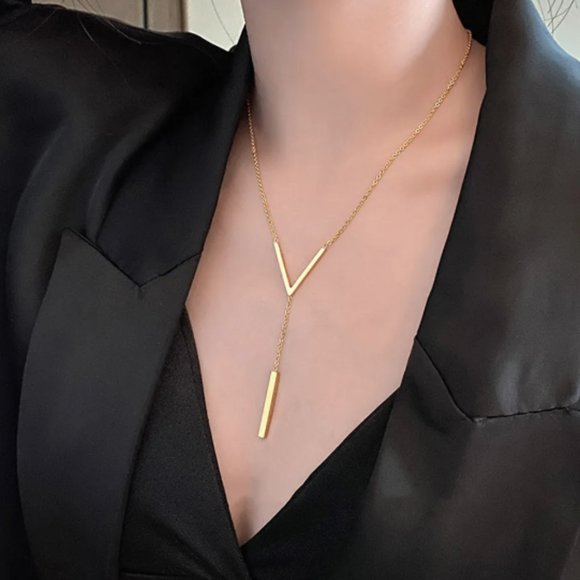 Dainty Chevron Bar Necklace • Custom Necklace, Perfect Gift for Her - Picture 2 of 3